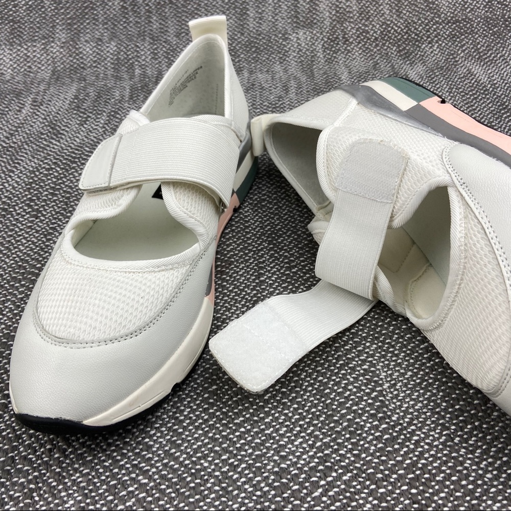 •STEVEN by Steve Madden• Silla Sneaker